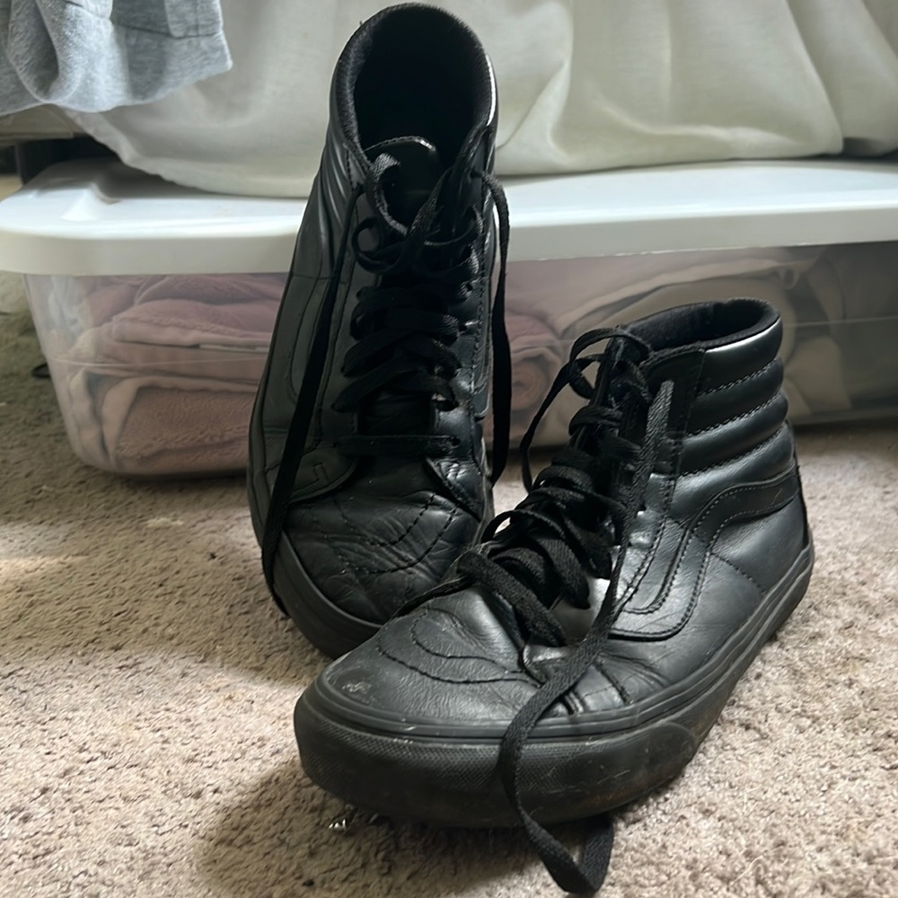 hightop black non-slip vans